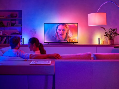 Philips Hue - Pack Lighstrip pour PC - Hue Play Gradiant 24/27 pouces + Hue  Pont de connexion - Ruban LED connecté - Rue du Commerce