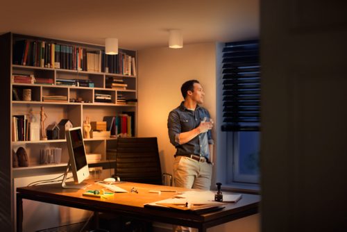 Philips Hue White Ambiance Pillar, Estensione Fa…